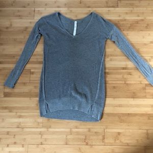 Lululemon waffle knit sweater size 6